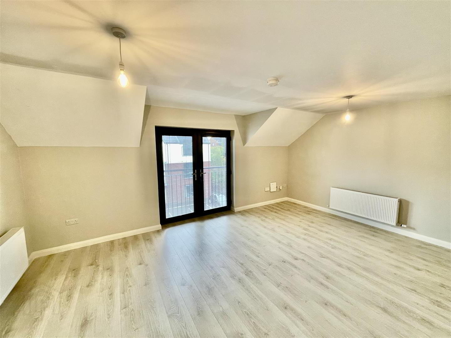 Apt, 42, 5 Faulkner Road 4 of 12