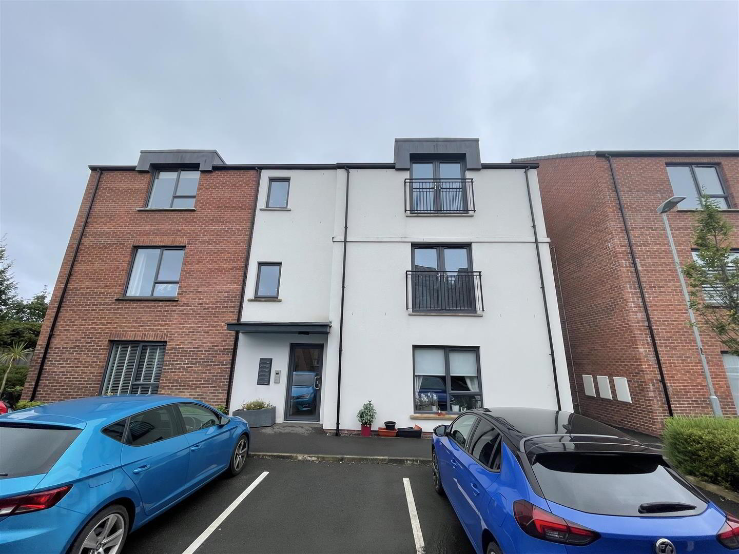 Apt, 42, 5 Faulkner Road 1 of 12