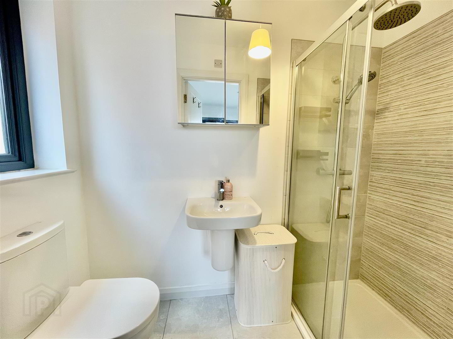 Apt, 42, 5 Faulkner Road 11 of 12