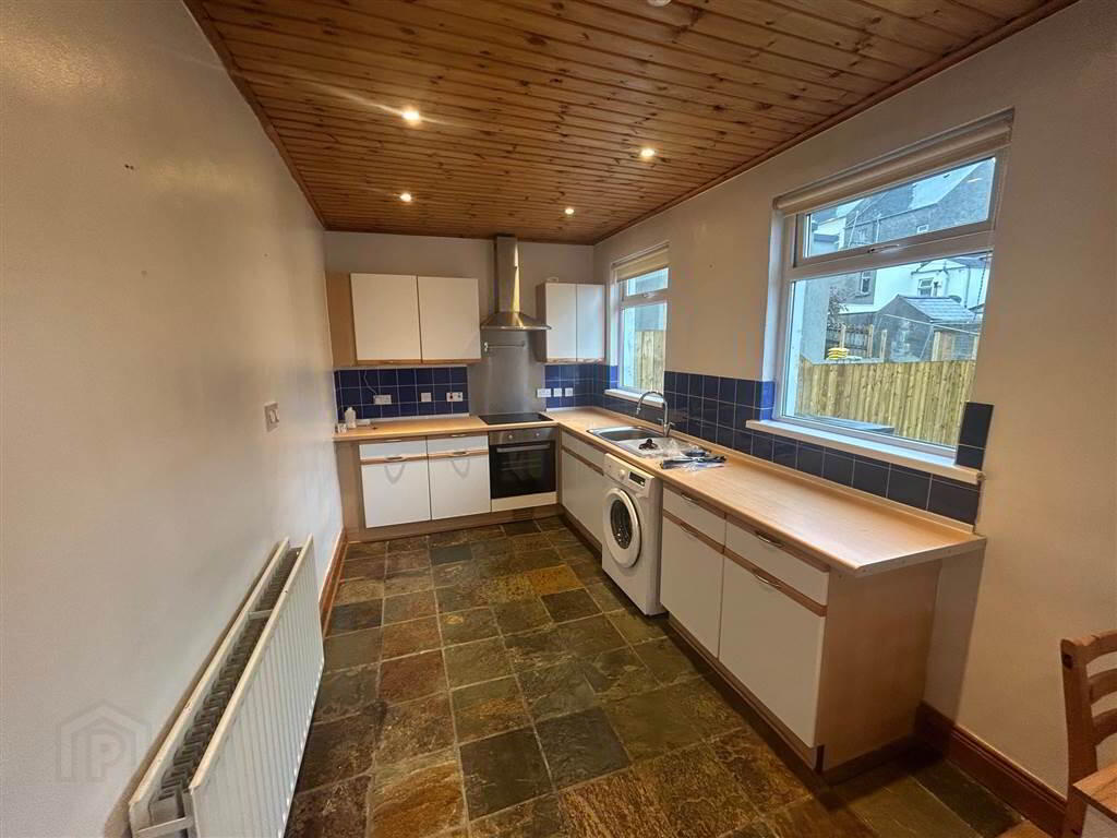 7 Windsor Gardens 4 of 11