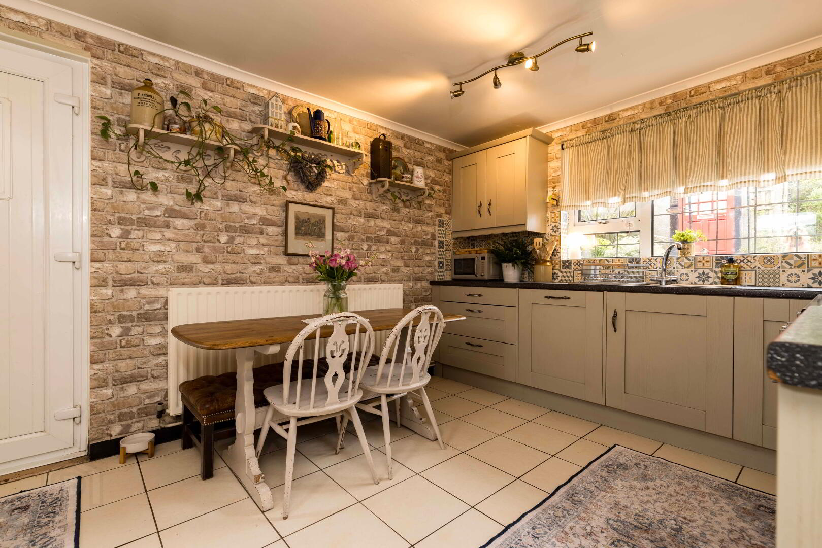 Lus Mor Cottage, 30 The New Road 19 of 59