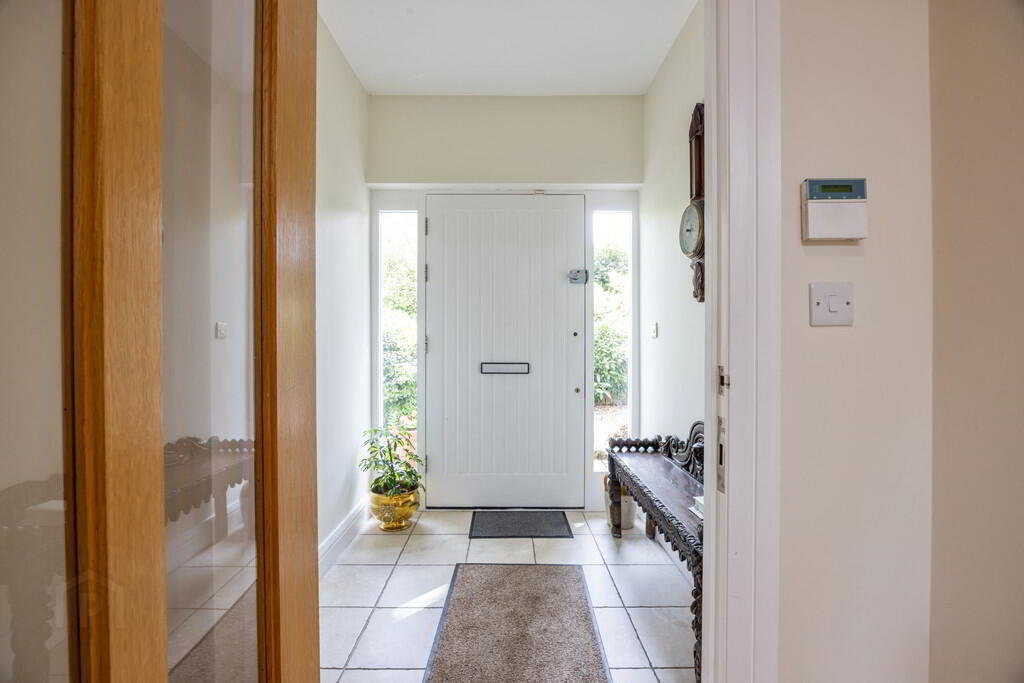 14 Pinehill Road 4 of 39
