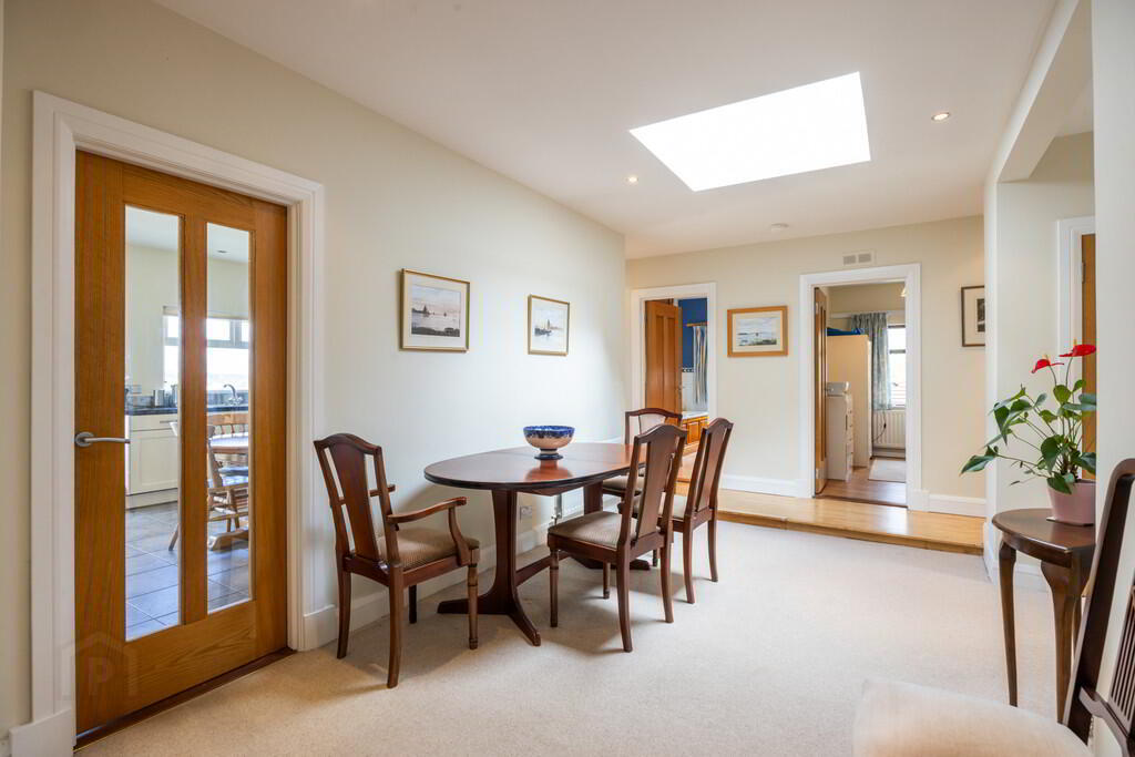 14 Pinehill Road 7 of 39