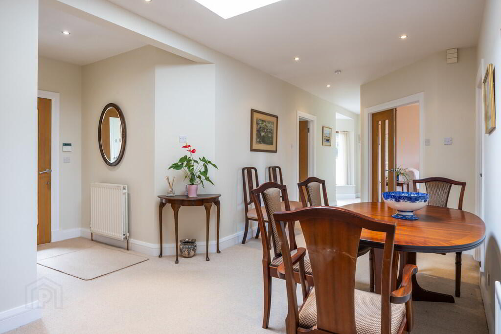 14 Pinehill Road 6 of 39