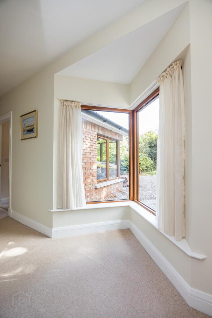 14 Pinehill Road 17 of 39