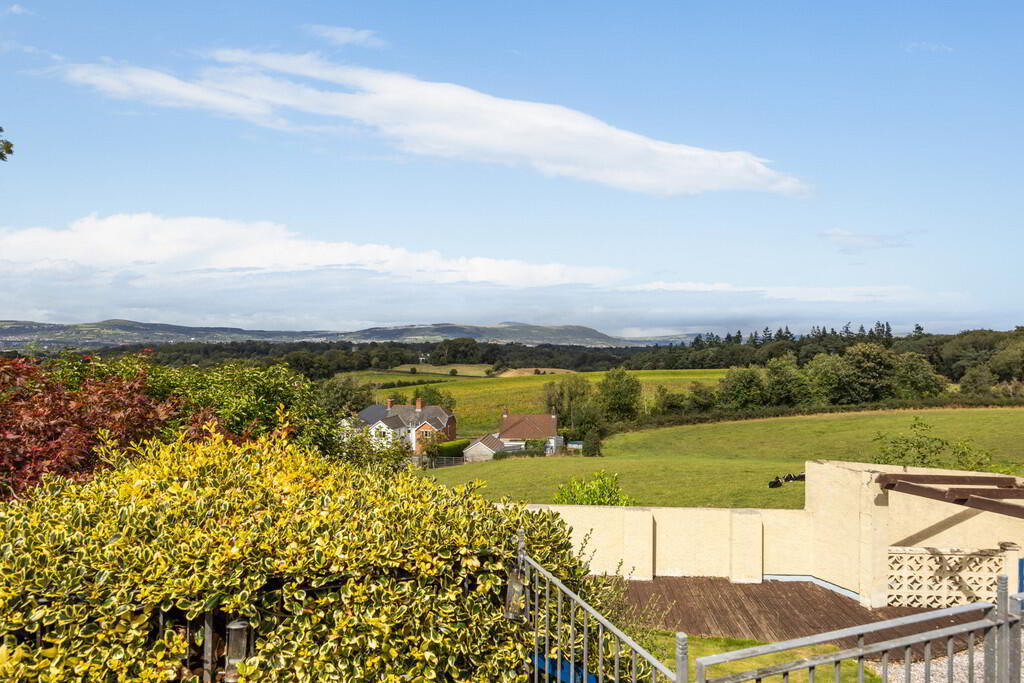 14 Pinehill Road 31 of 39