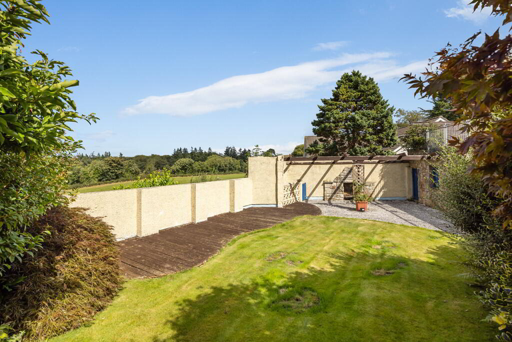 14 Pinehill Road 34 of 39