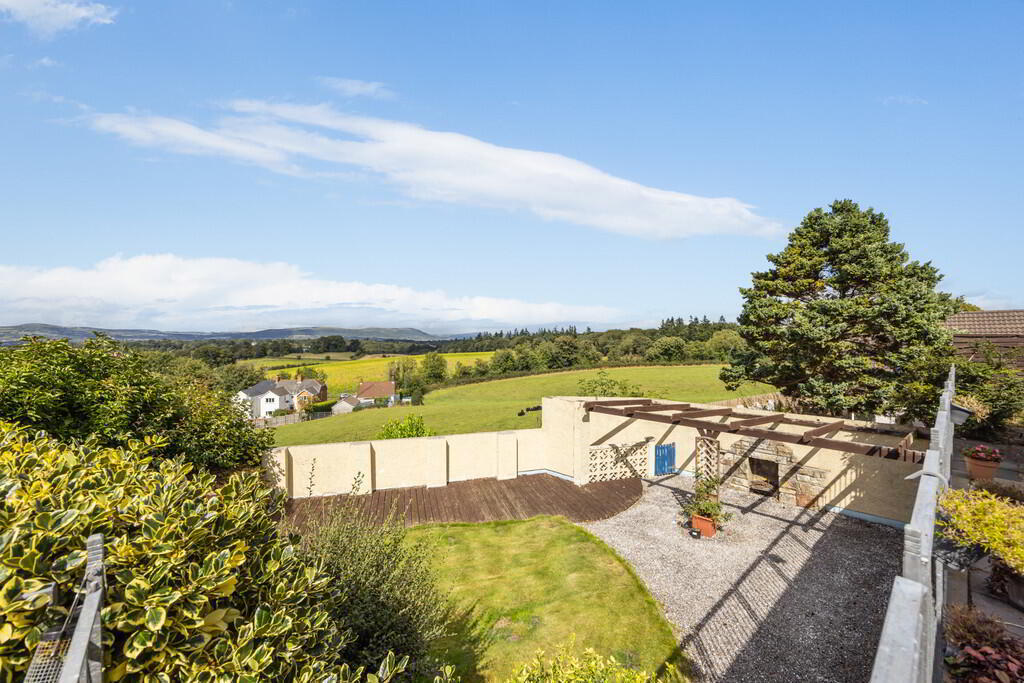 14 Pinehill Road 36 of 39