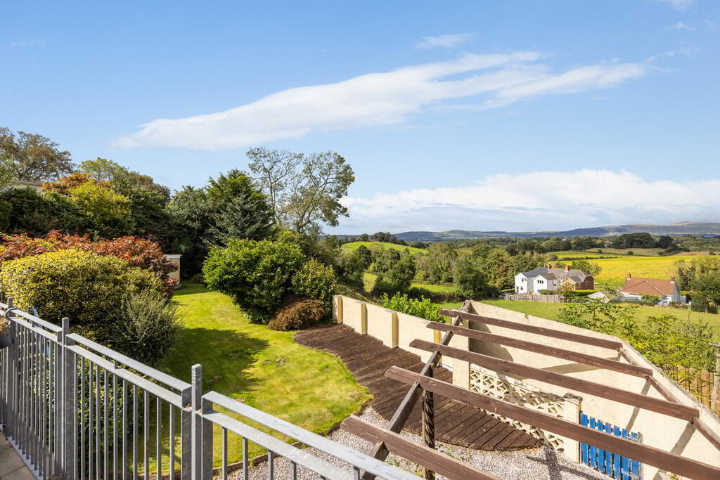 14 Pinehill Road 37 of 39