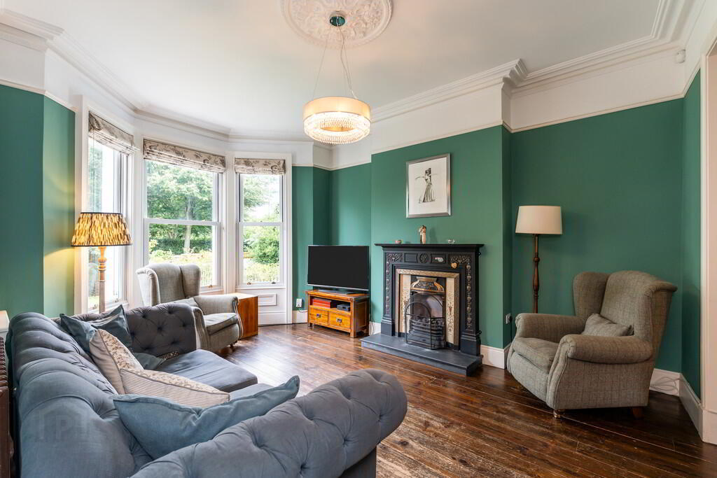 394 Ravenhill Road 5 of 26