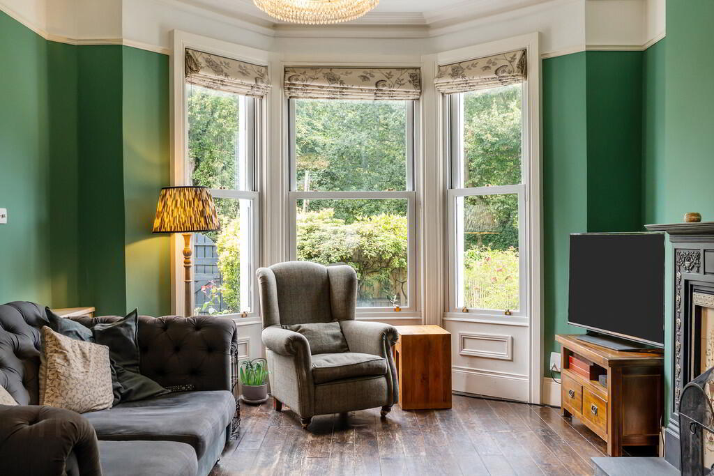 394 Ravenhill Road 6 of 26