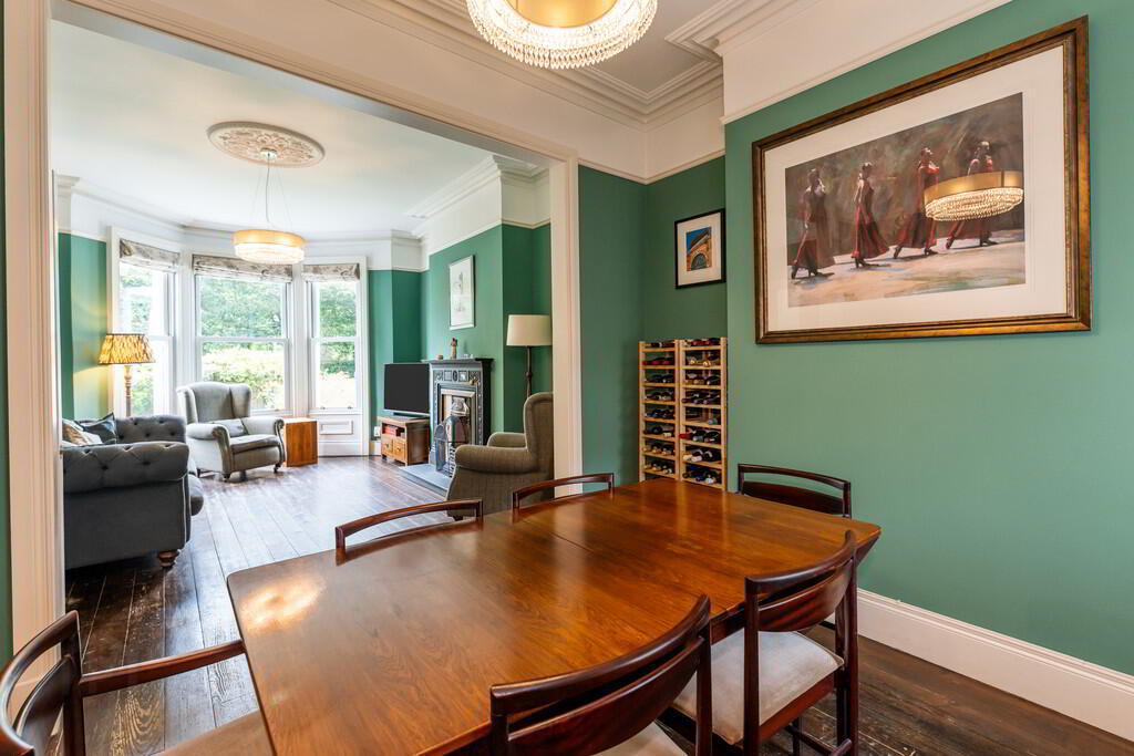 394 Ravenhill Road 8 of 26
