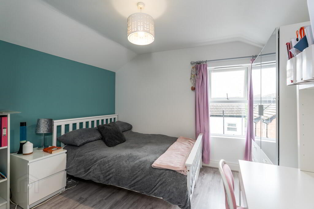 394 Ravenhill Road 19 of 26