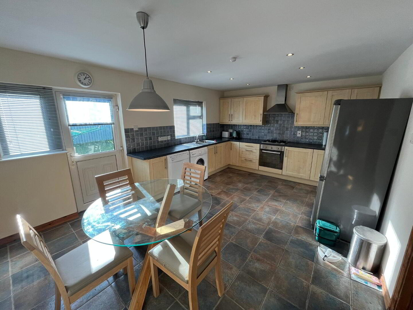 33b Wellington Gardens 4 of 12