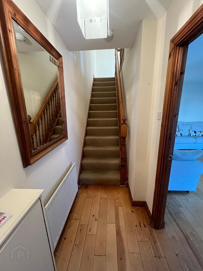 33b Wellington Gardens 6 of 12