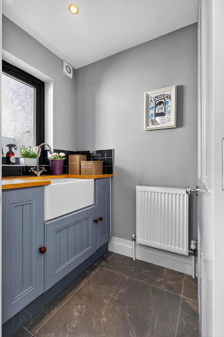 32 Kerr Street 11 of 39