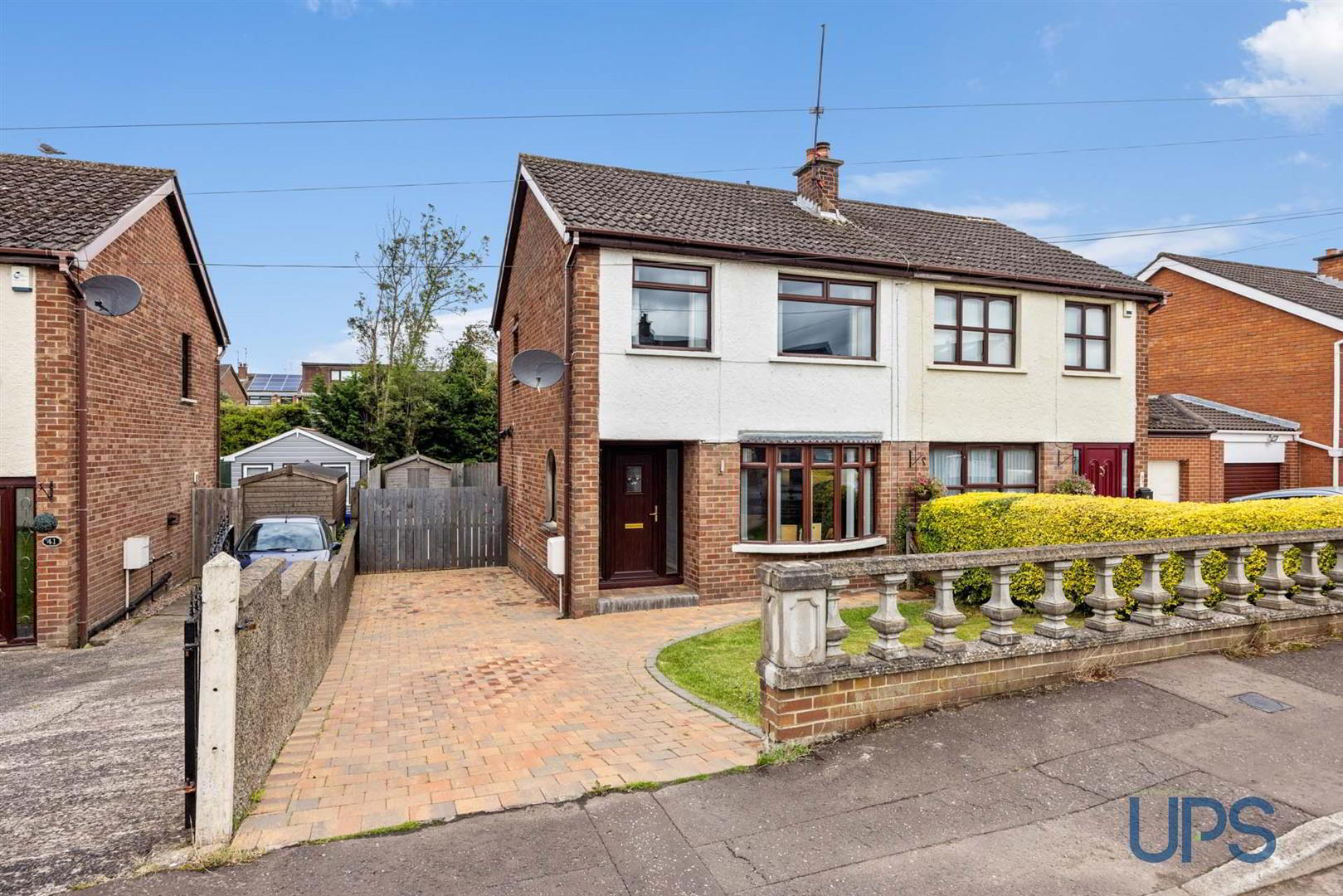 39 Dalebrook Park 1 of 32