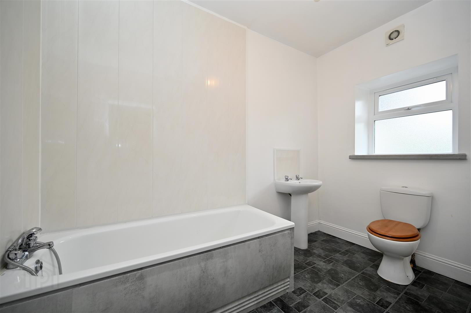 12 James Street 6 of 13