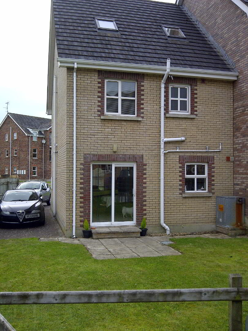 LONG TERM, 11 Millstone Park 3 of 13