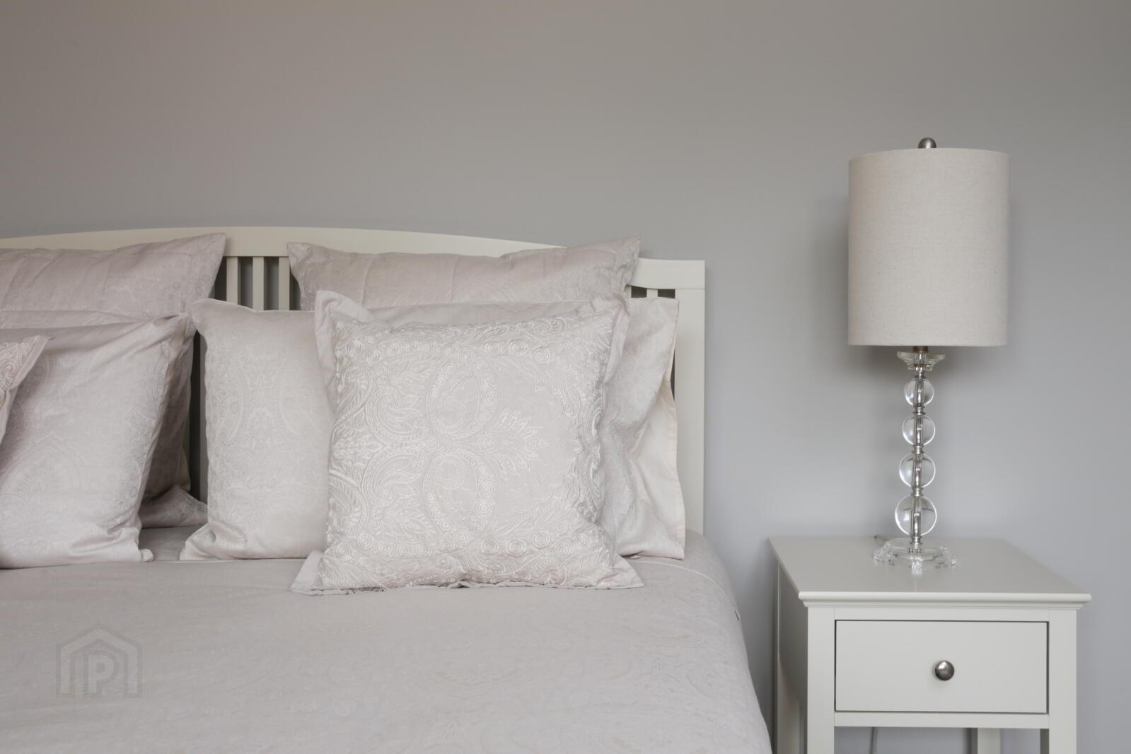 Apt 5, 8 8 Summerhill Avenue 10 of 14