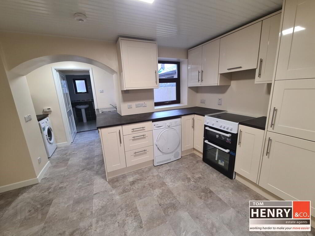 1 Henry Street 3 of 12