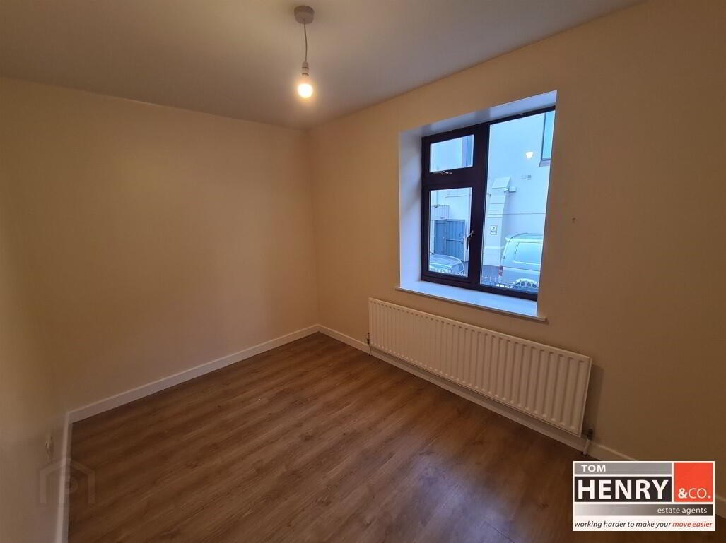 1 Henry Street 8 of 12