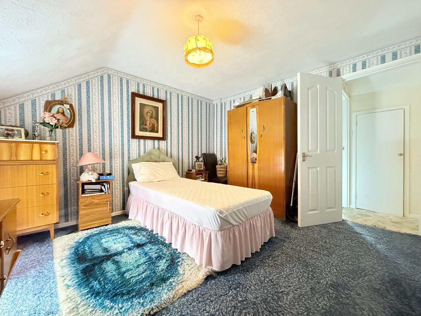 5 Massereene Street 22 of 34