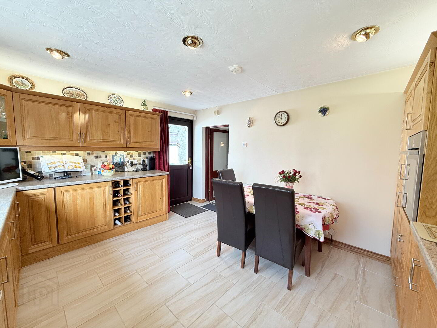 5 Massereene Street 16 of 34
