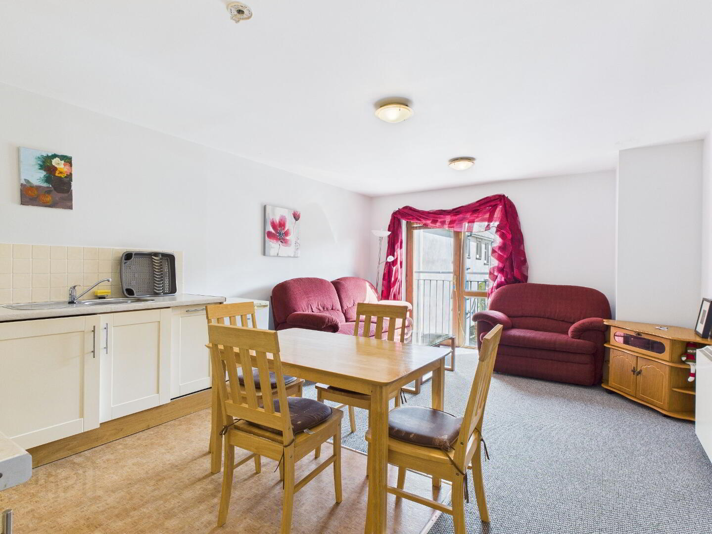 27 Waterside, Ashe Quay, 2 of 10