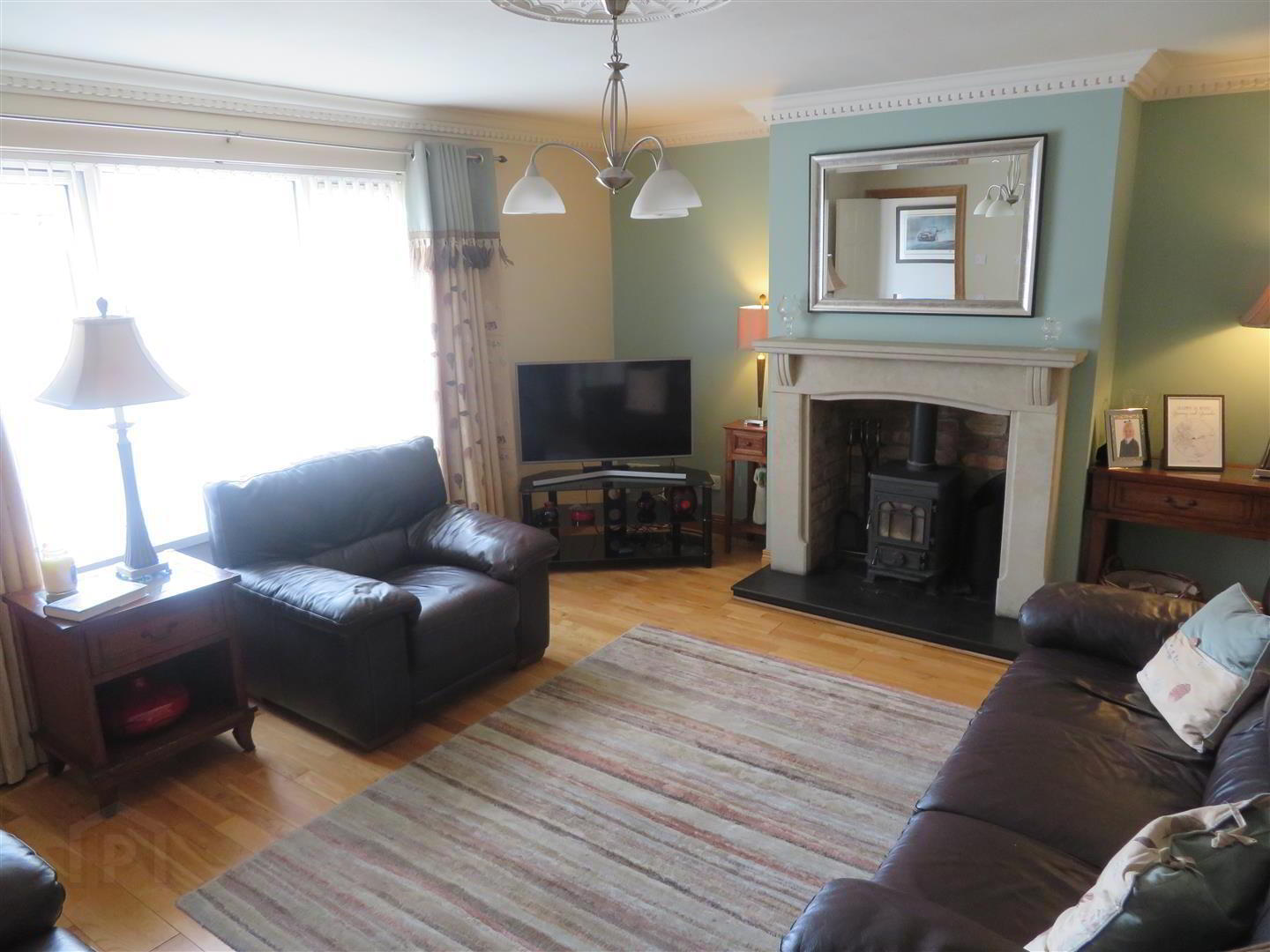 4 Hazelgrove Avenue 6 of 27