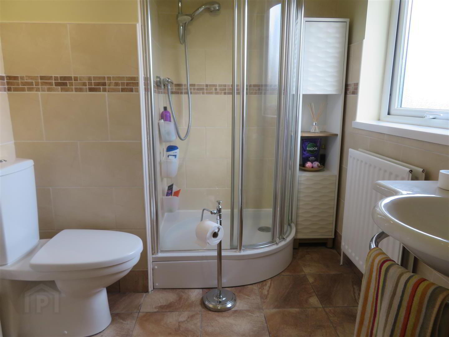4 Hazelgrove Avenue 20 of 27