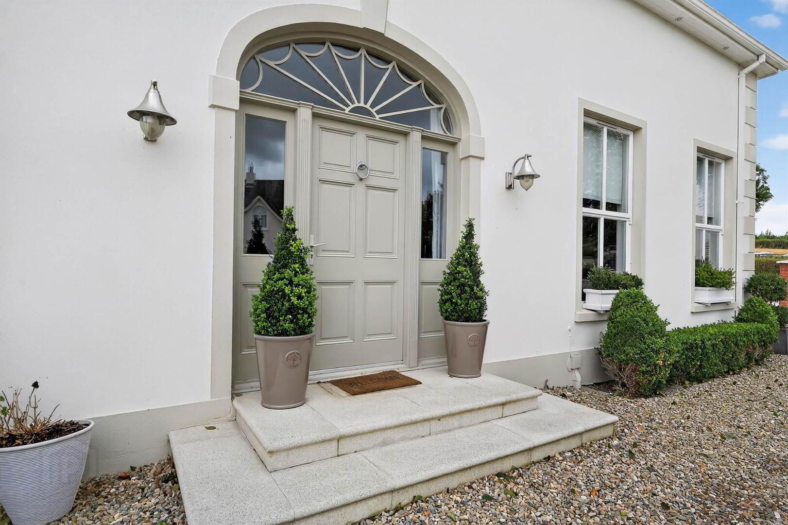 14 Peartree Hill 5 of 51