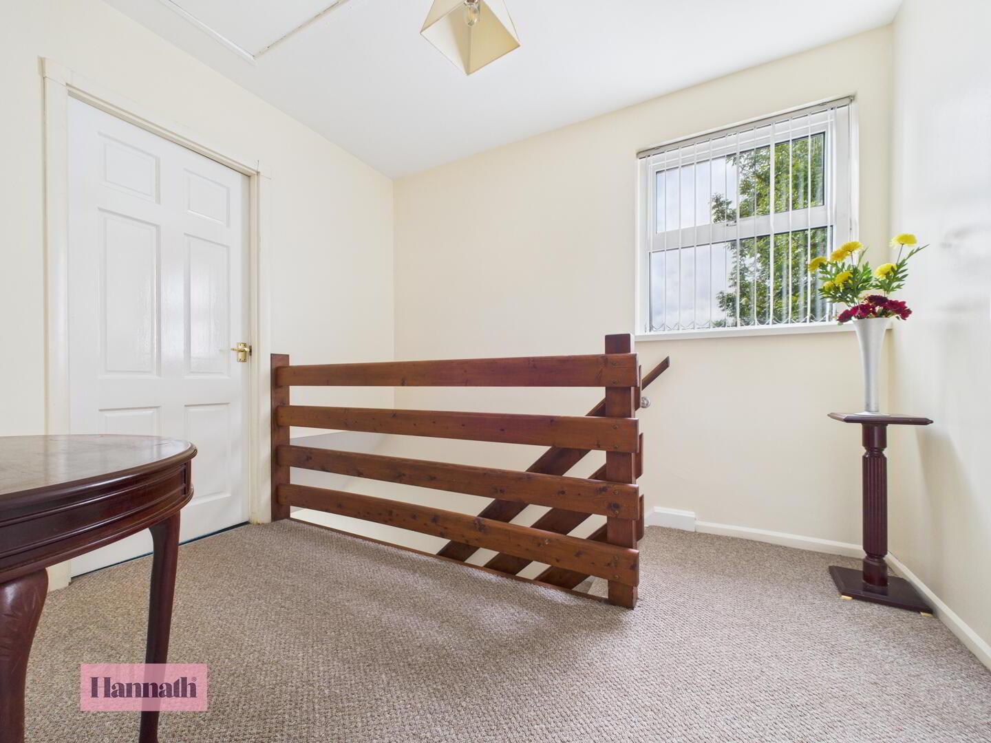 14 Kernan Crescent 13 of 37