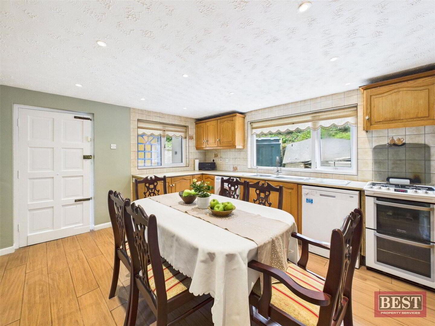 9 Forkhill Road 6 of 15