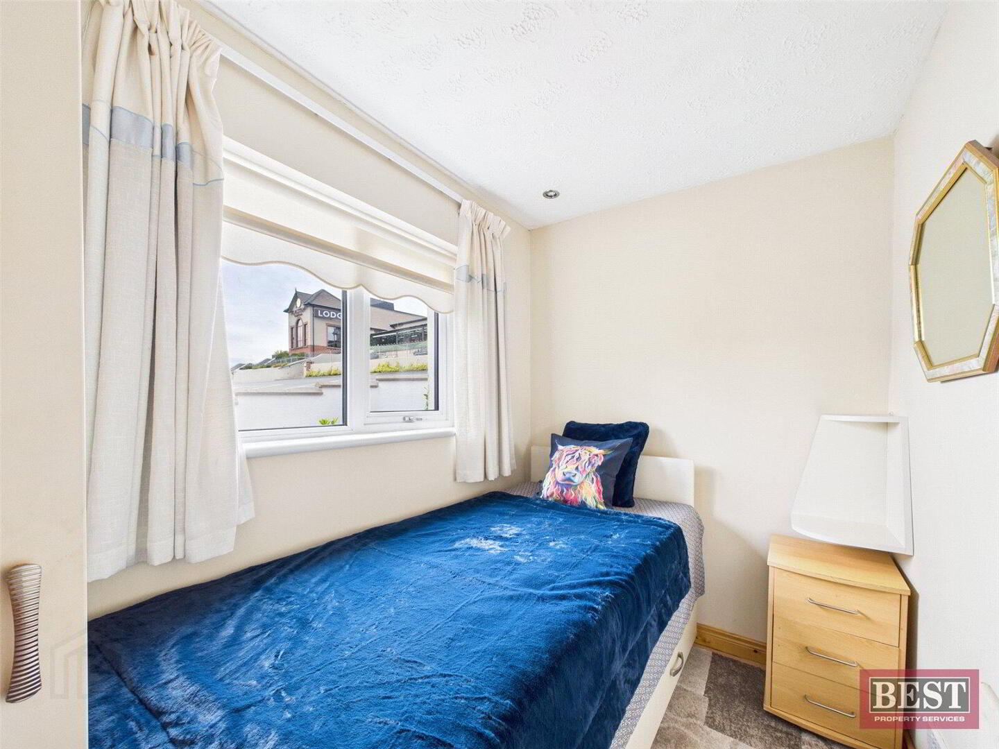 9 Forkhill Road 11 of 15