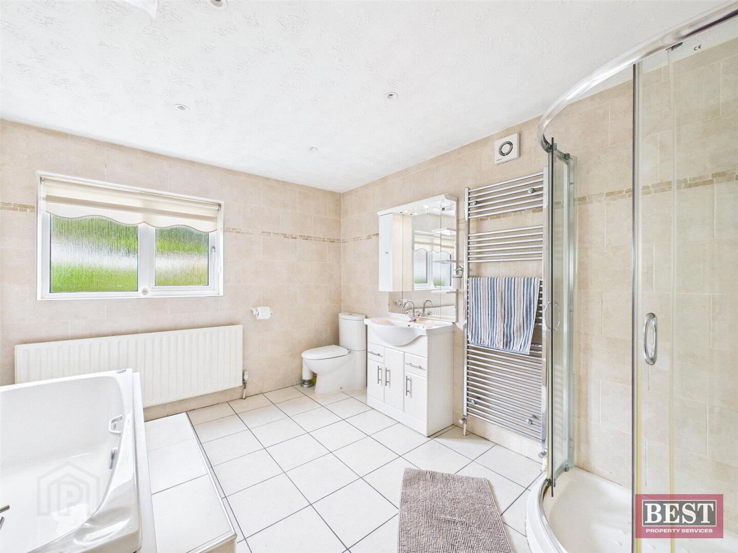 9 Forkhill Road 12 of 15