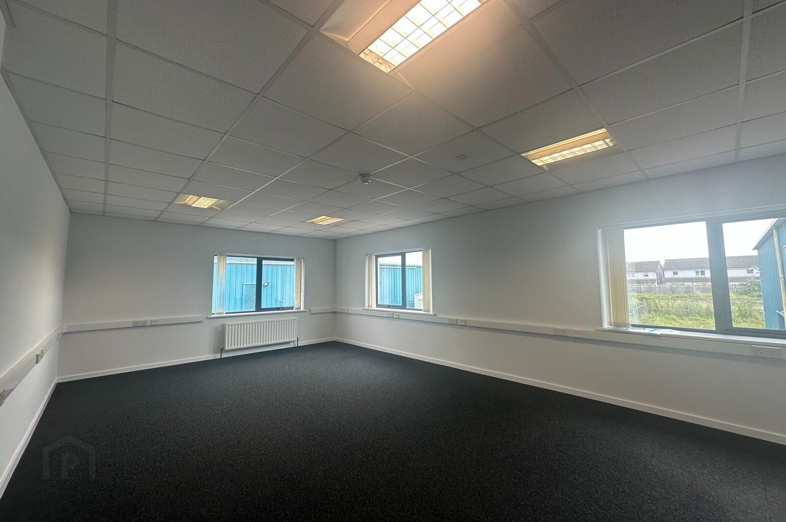 Unit 4, Greenwood Business Park 5 of 6