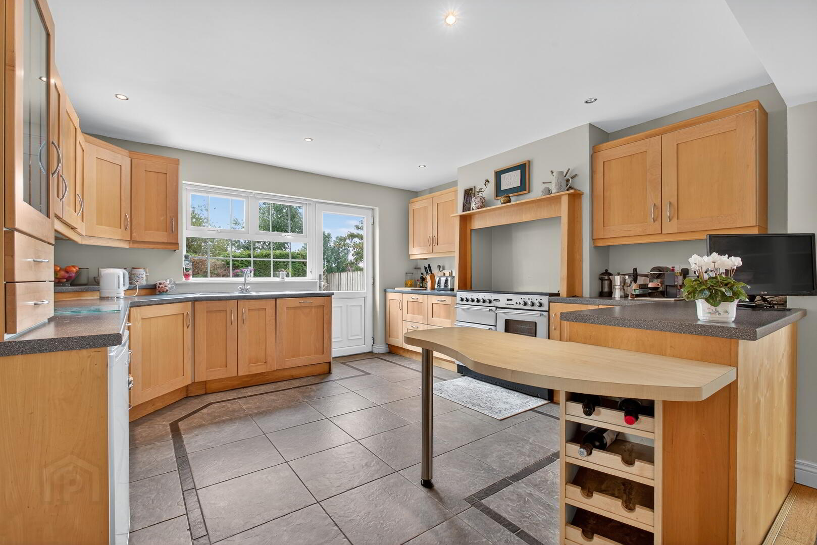 31 Beech Drive 6 of 39
