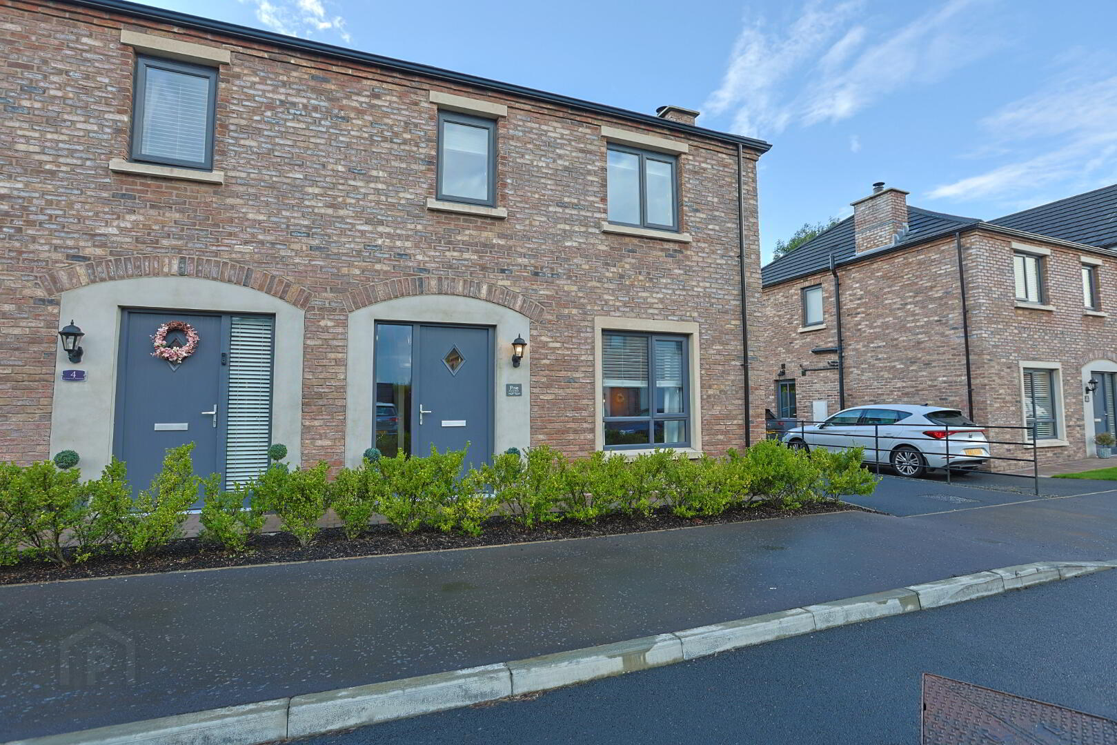 property description image