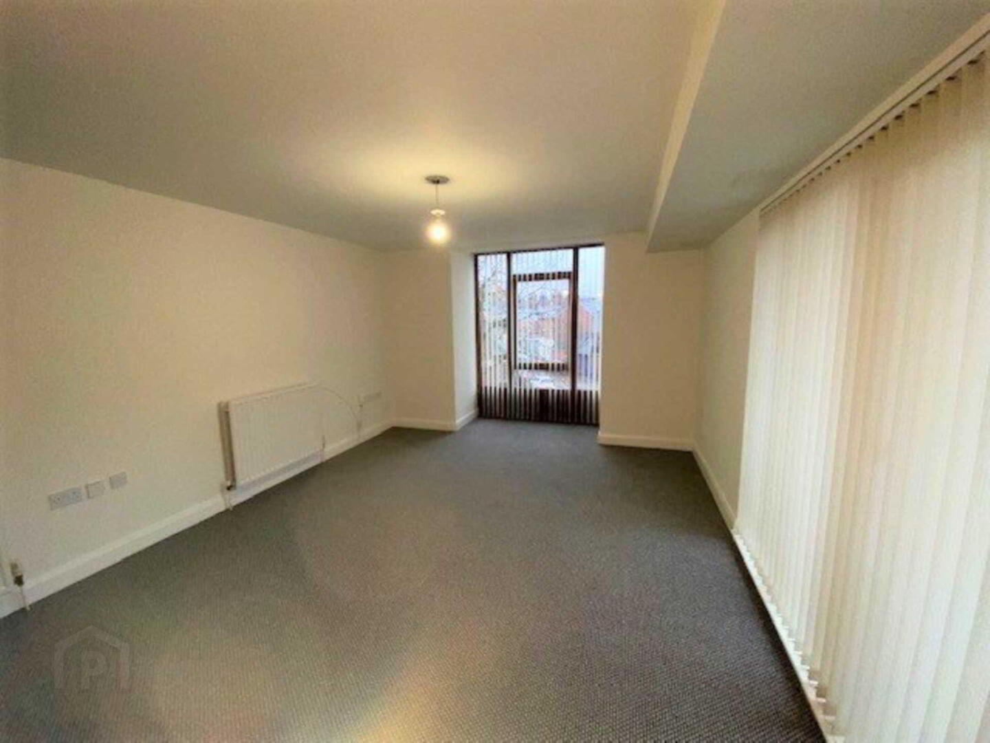 Apt 10 114, Templemore Avenue 6 of 12