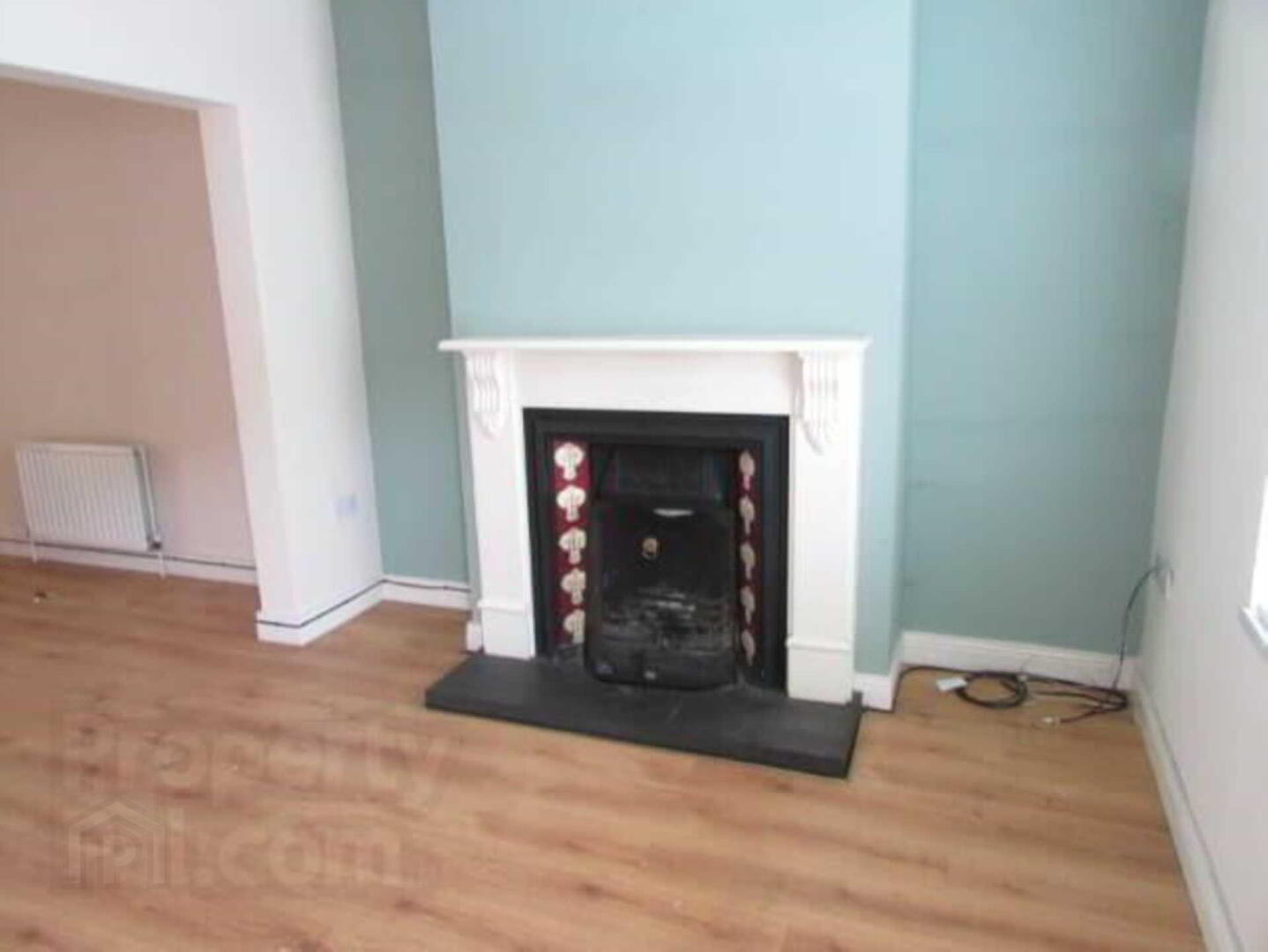 4 Brownlow Terrace 13 of 33
