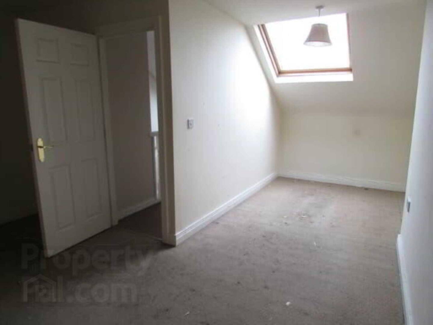 4 Brownlow Terrace 20 of 33