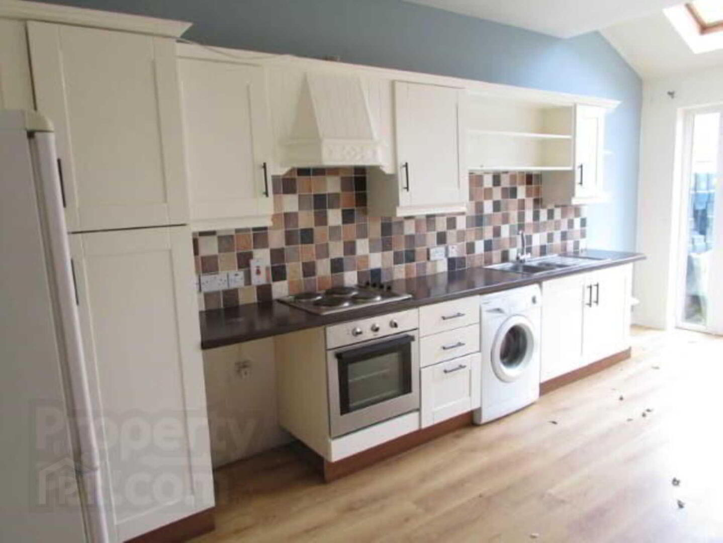 4 Brownlow Terrace 26 of 33