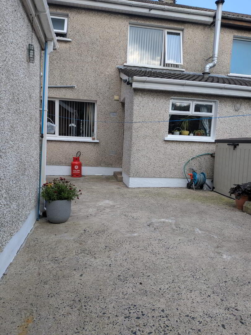 18 Hillview Park 16 of 17