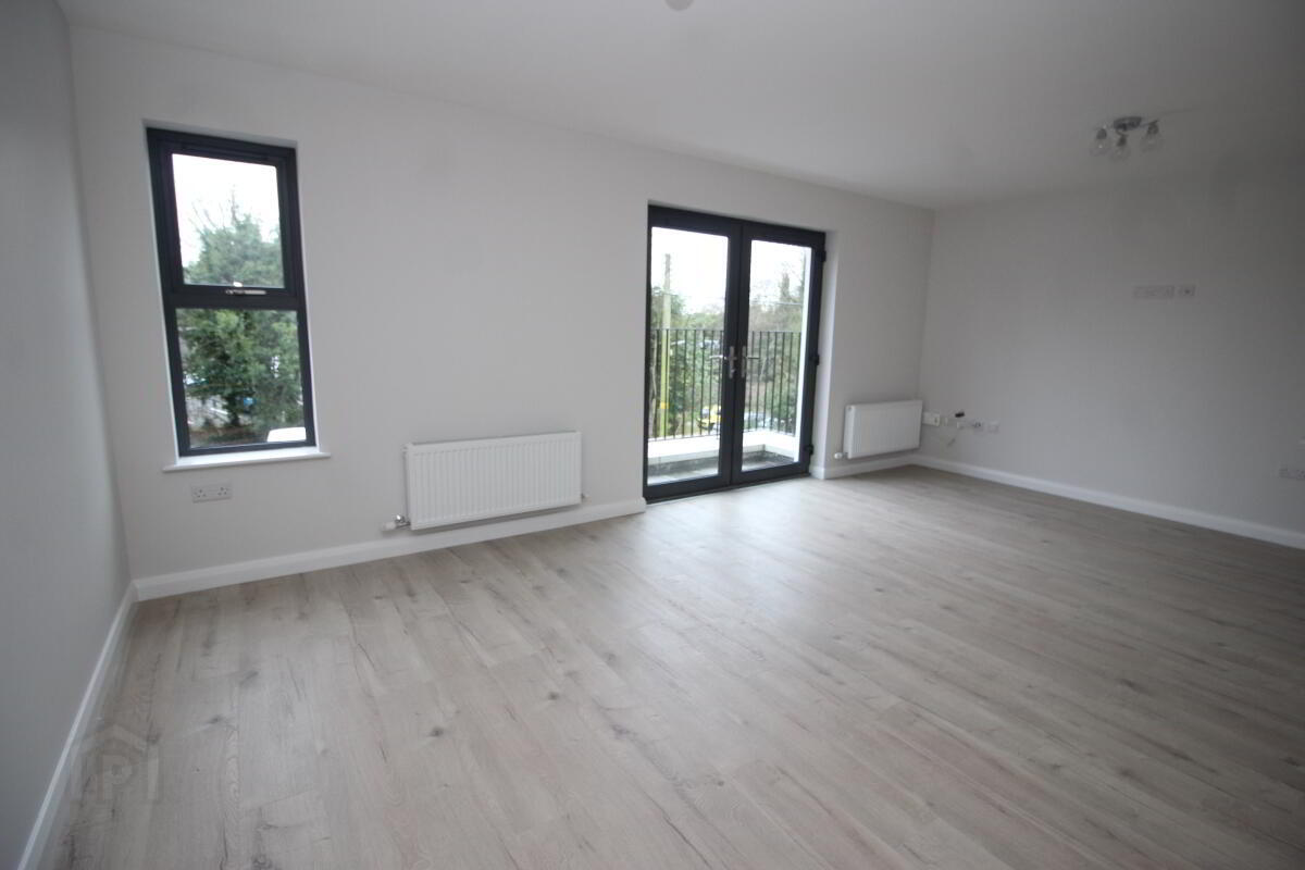 3 Oakwood Gate, 50 The Cutts 5 of 12