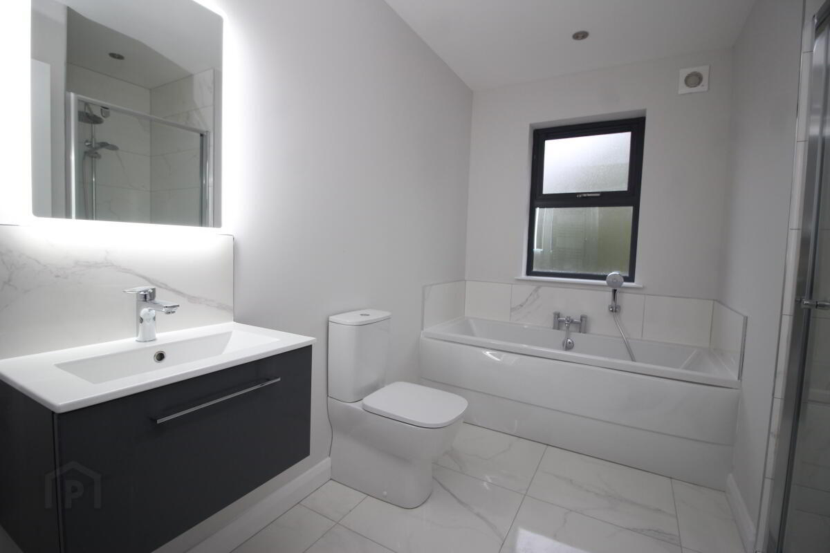 3 Oakwood Gate, 50 The Cutts 12 of 12