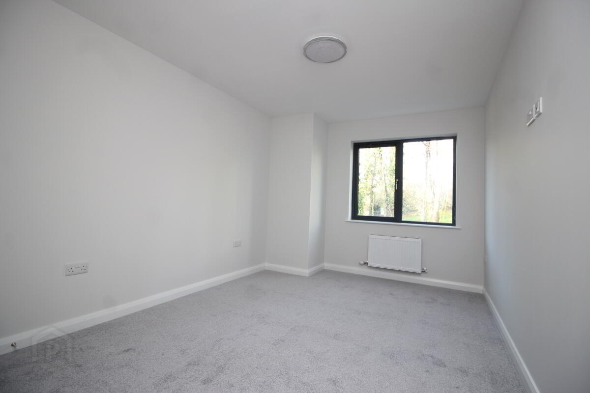 3 Oakwood Gate, 50 The Cutts 9 of 12