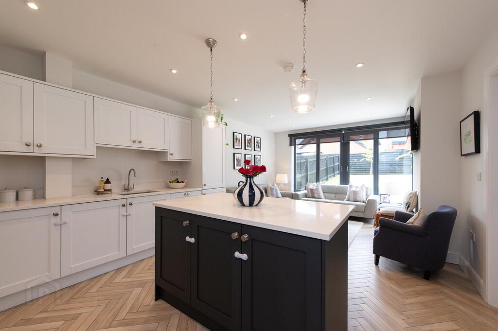 40 Oakfield Park 9 of 28