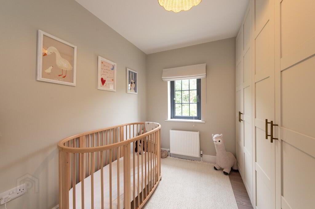 40 Oakfield Park 21 of 28