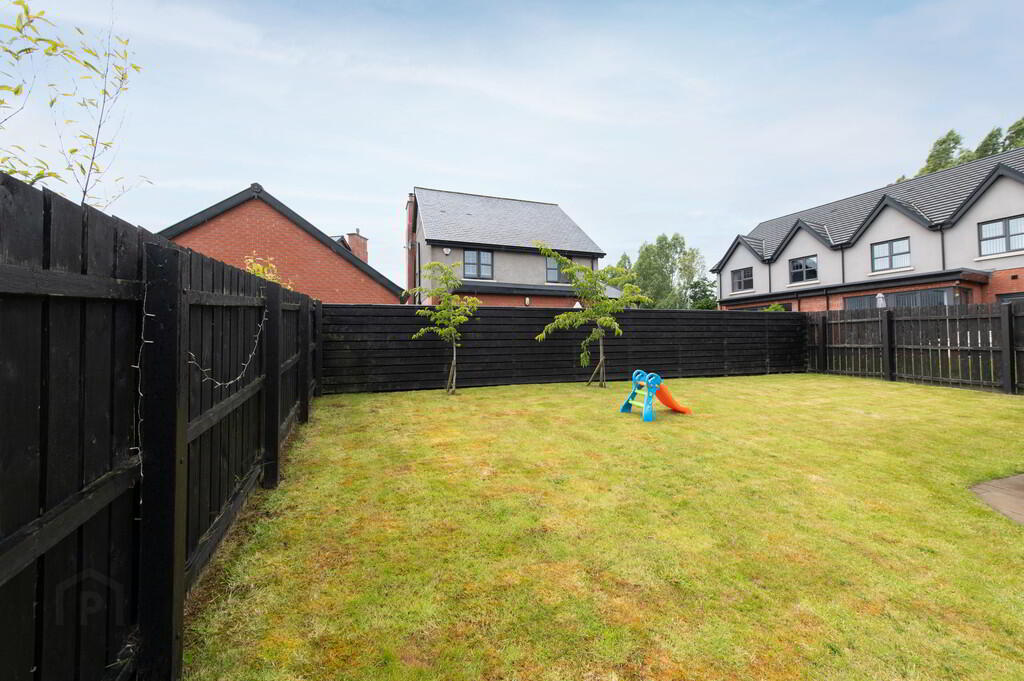 40 Oakfield Park 28 of 28